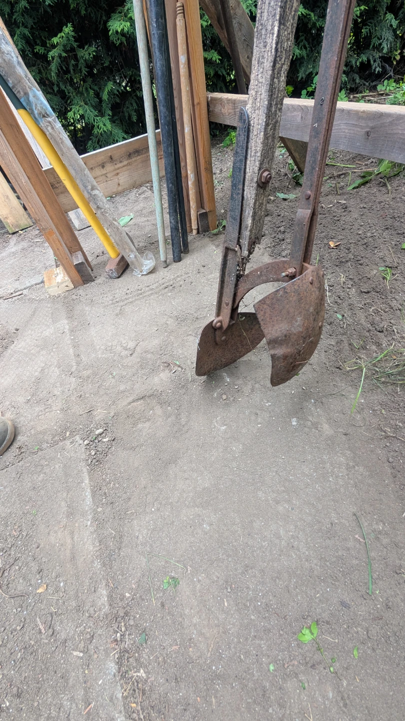 Vintage Post Hole Digger Tool - photo 2