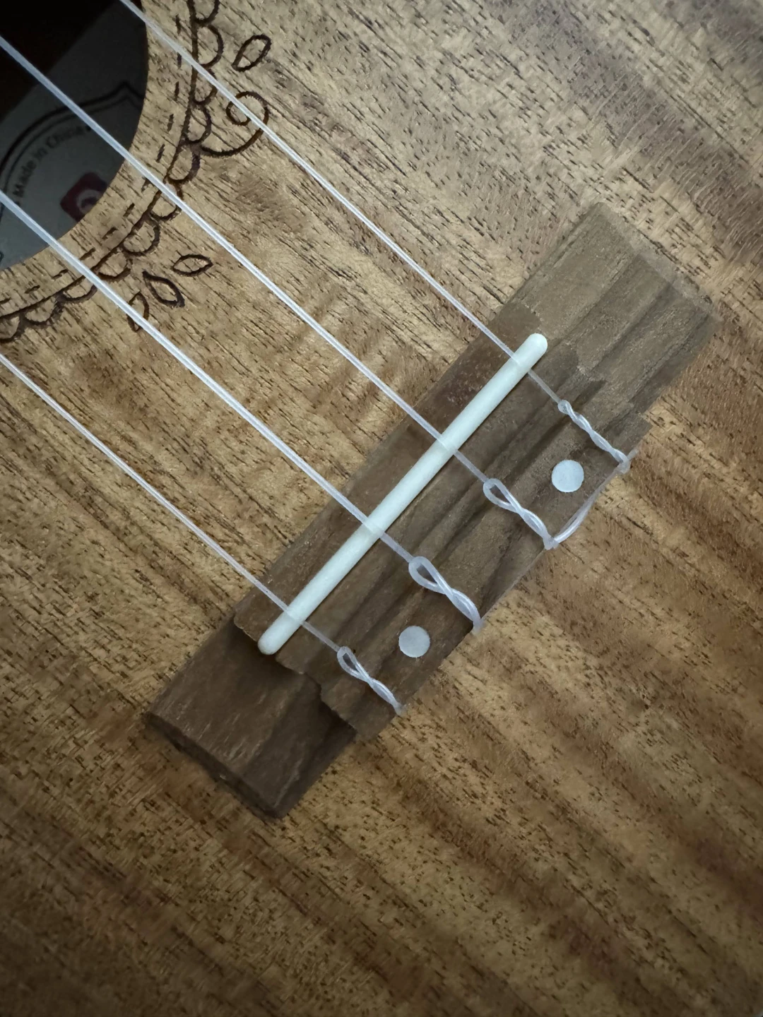Rosewood Acoustic Type Ukulele (with complet ukulele kit) - photo 4