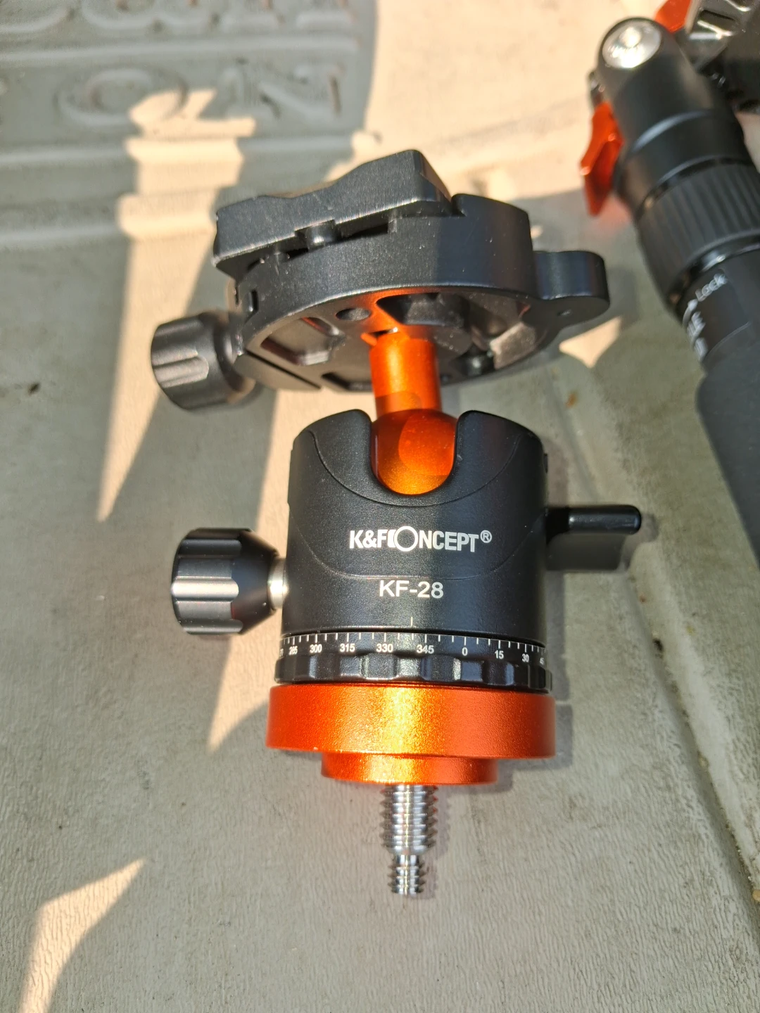 K&F Concept KF-SA255C1 Tripod with KF-28 Ball Head - photo 2