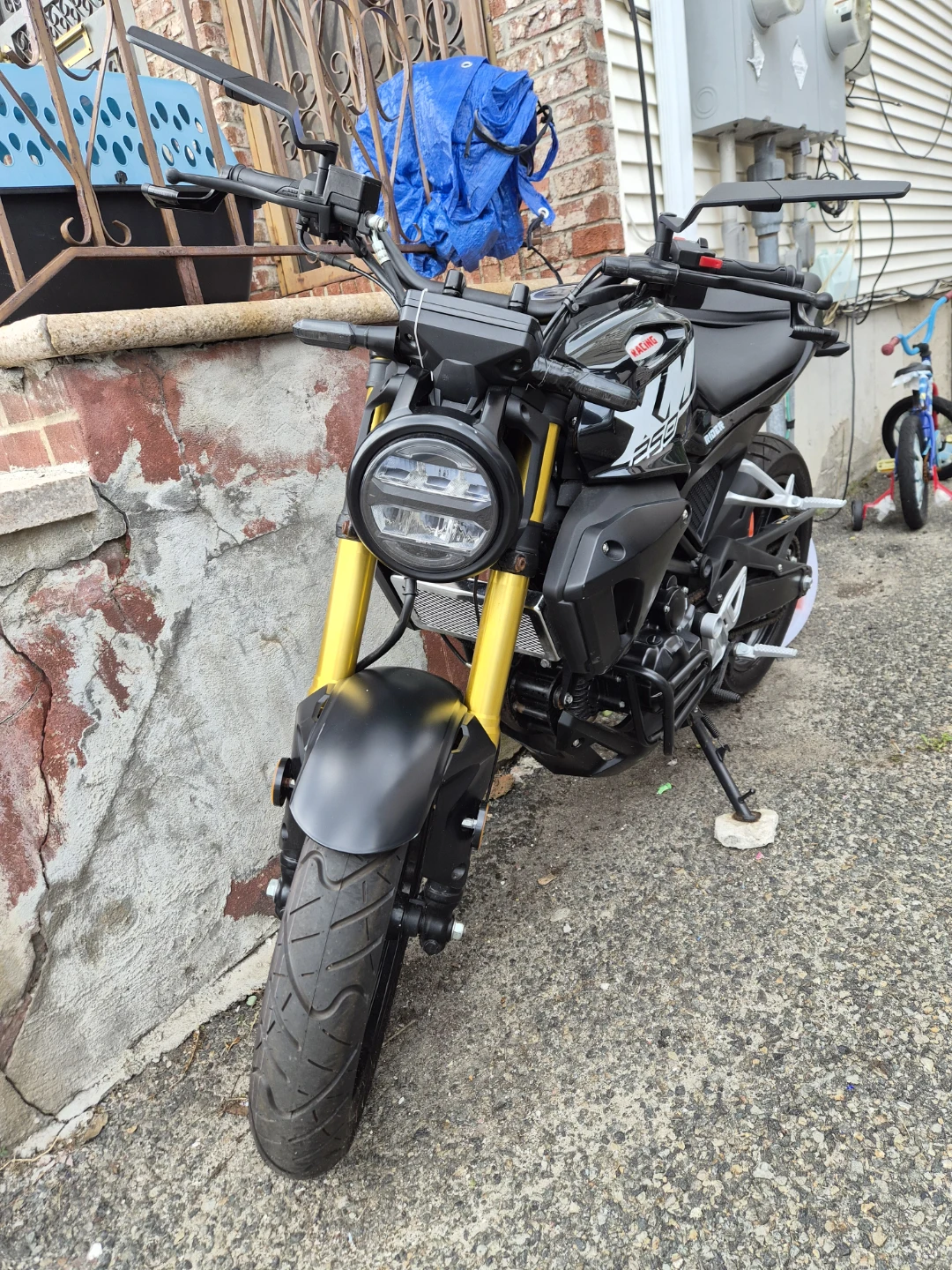250cc Motorcycle - photo 4
