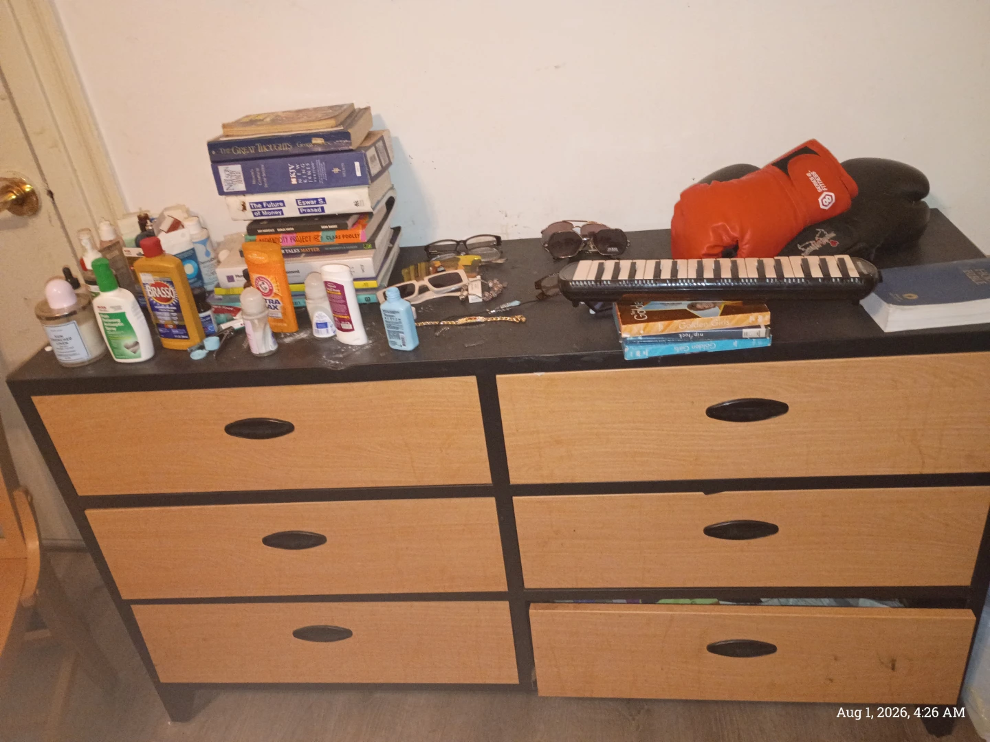 Dresser