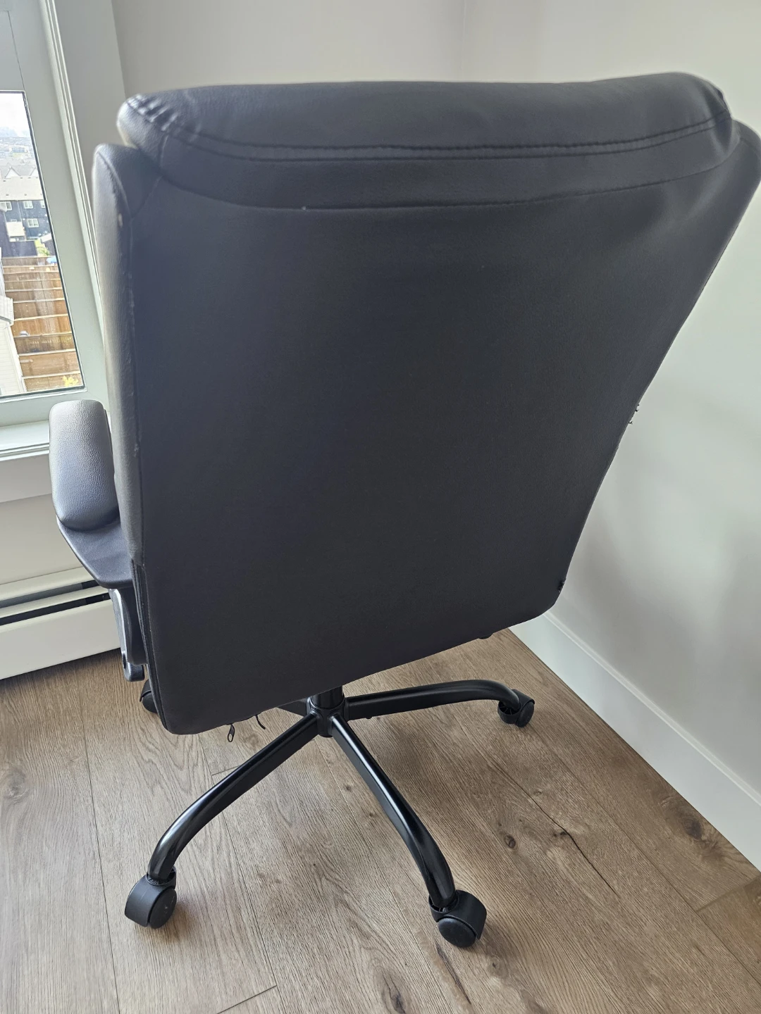 Black Office Chair - photo 2