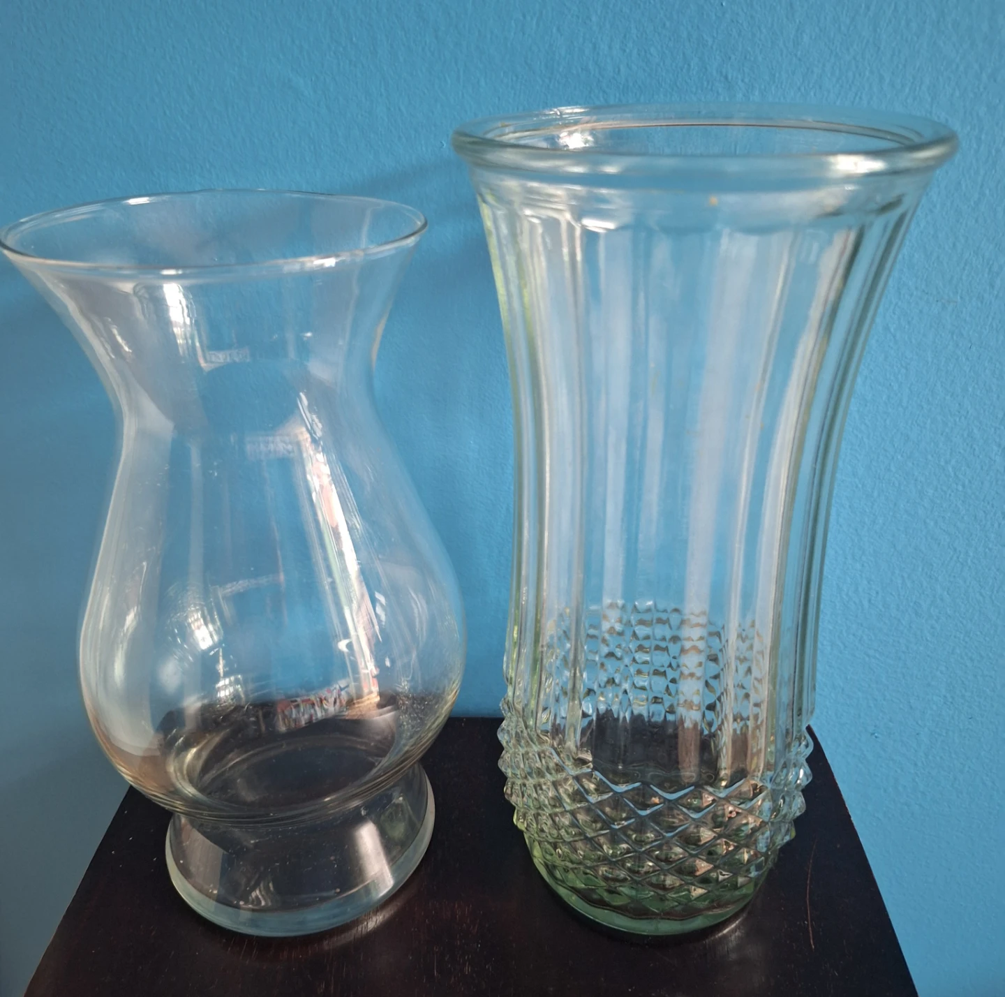 Set of 2 clear glass vases - photo 2