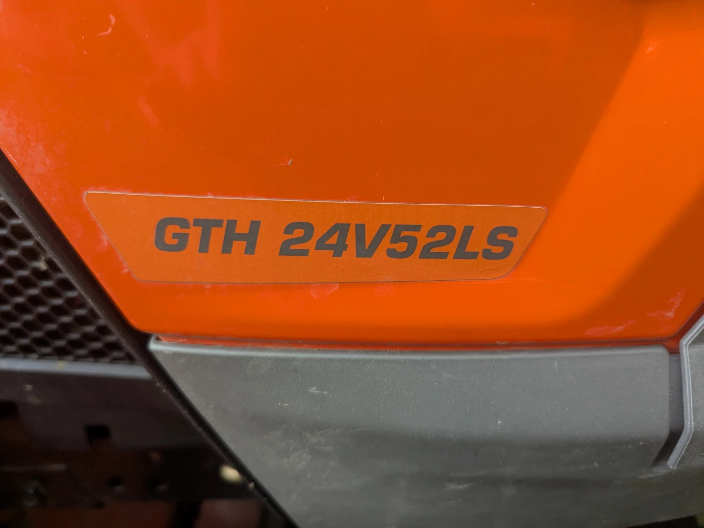 Husqvarna GTH 24V52LS Riding Mower