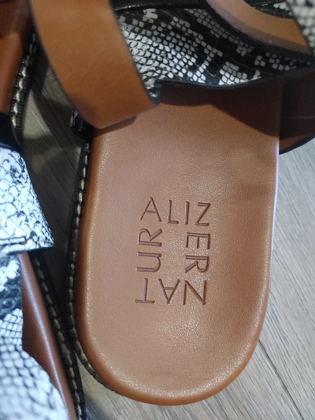 Naturalizer Snake Print Flat Sandals - brand new - photo 4