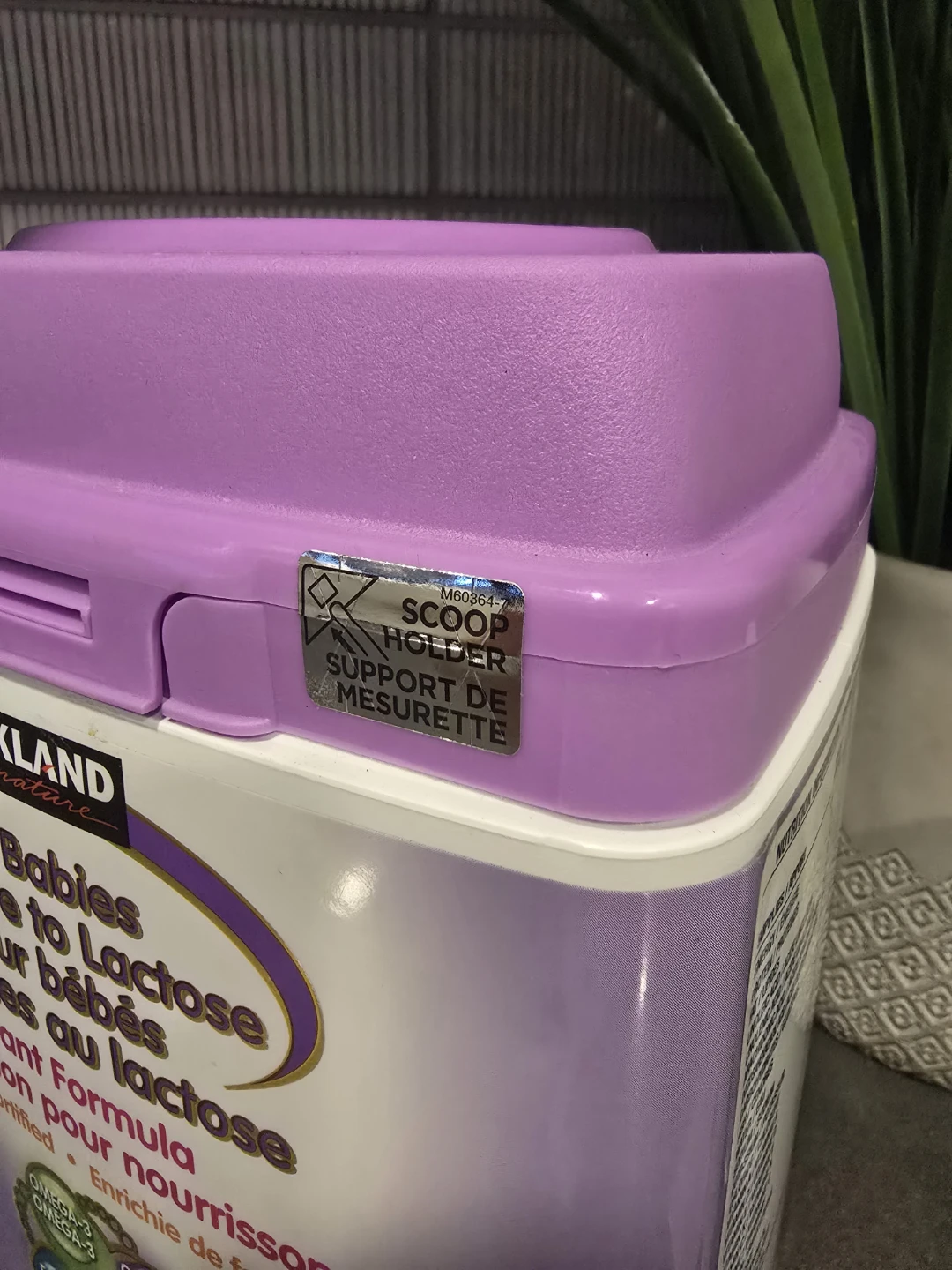 NEW Kirkland Sensitive to Lactose Infant Formula 1.36 kg - photo 2