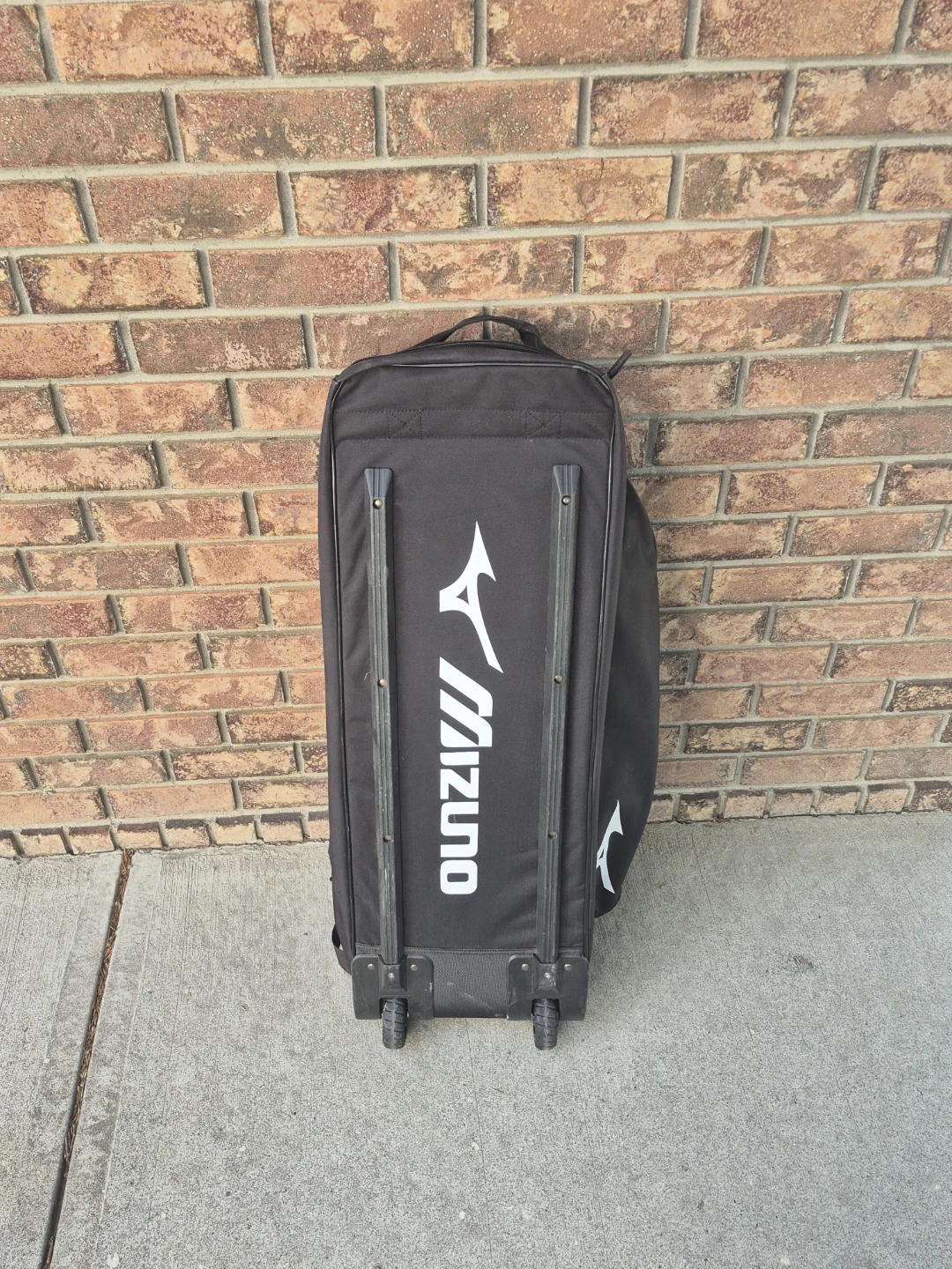 Mizuno Rolling Equipment Bag