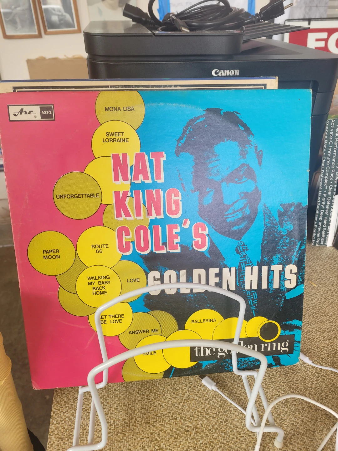 VG cdn cover for Nat King Cole's Golden Hits The Golden Ring LP