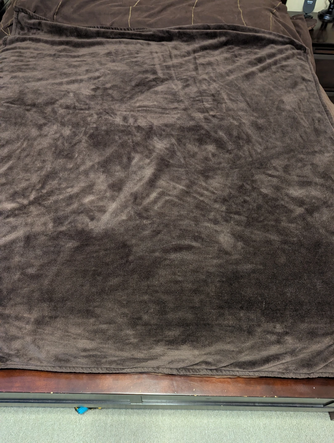 Cozy Brown Fleece Throw Blanket - photo 3