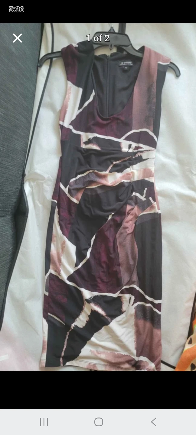 Le Chateau Abstract Print Ruched Dress