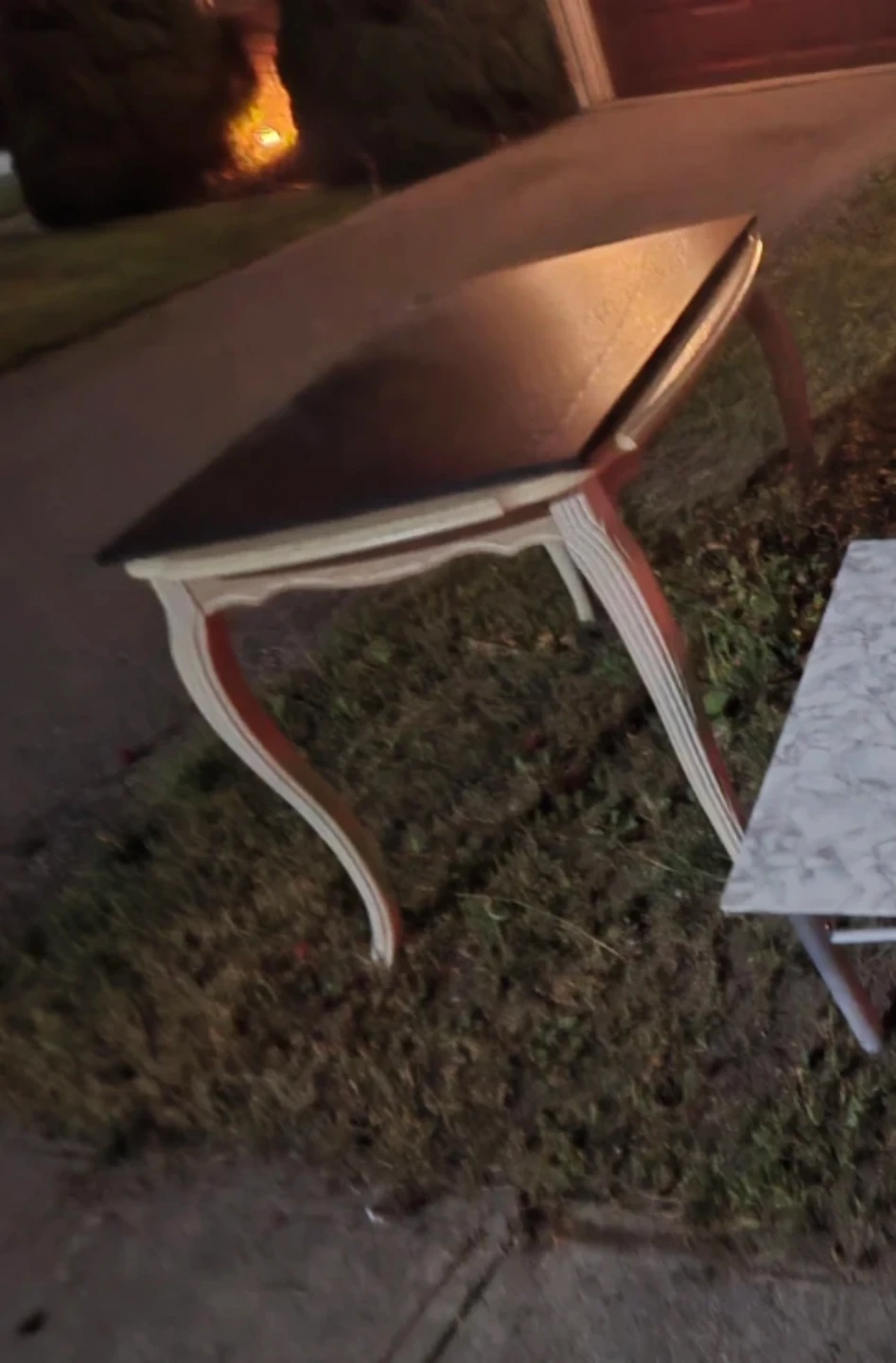 Dining table - photo 2