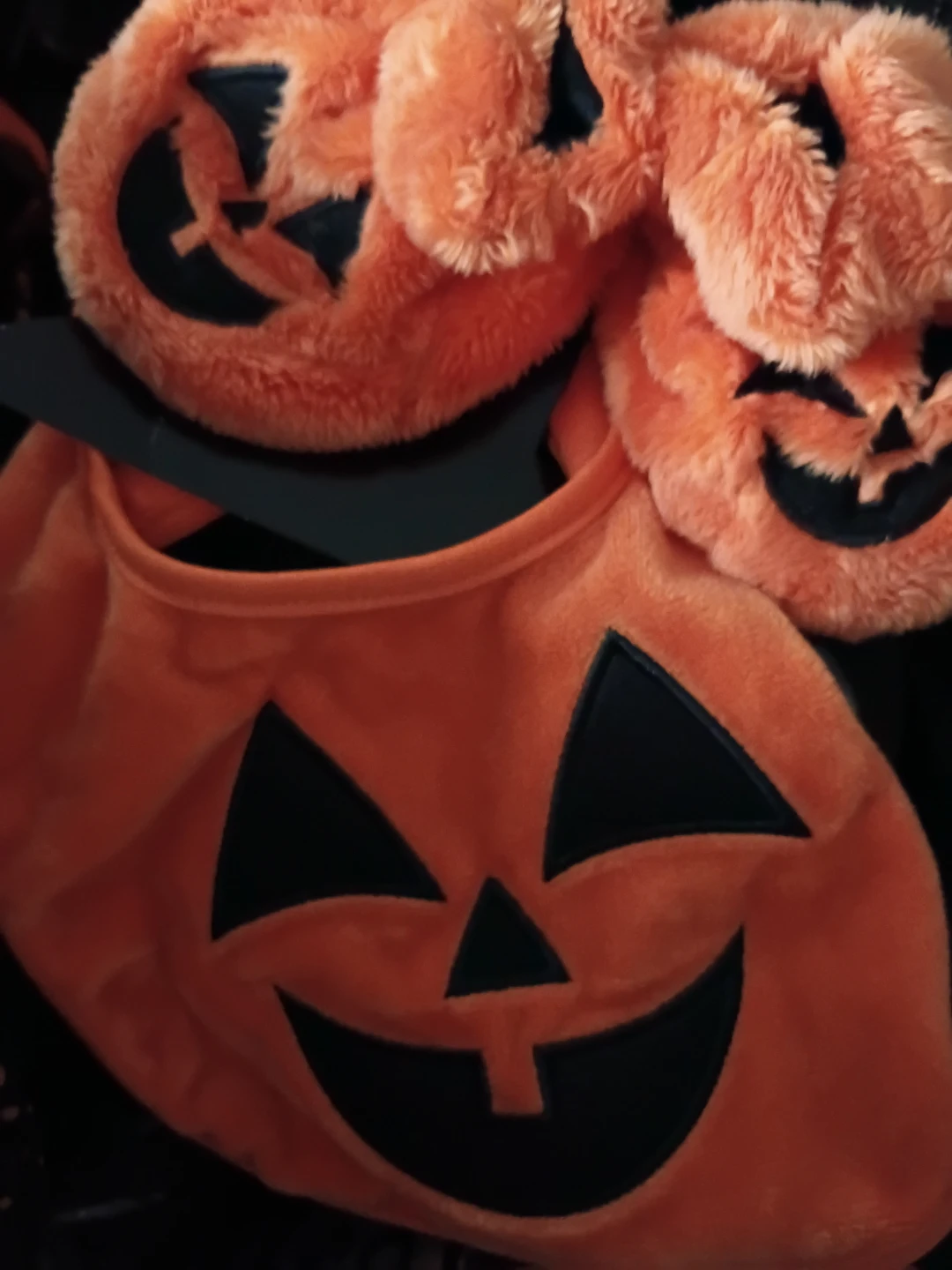 Halloween baby bib and booties set