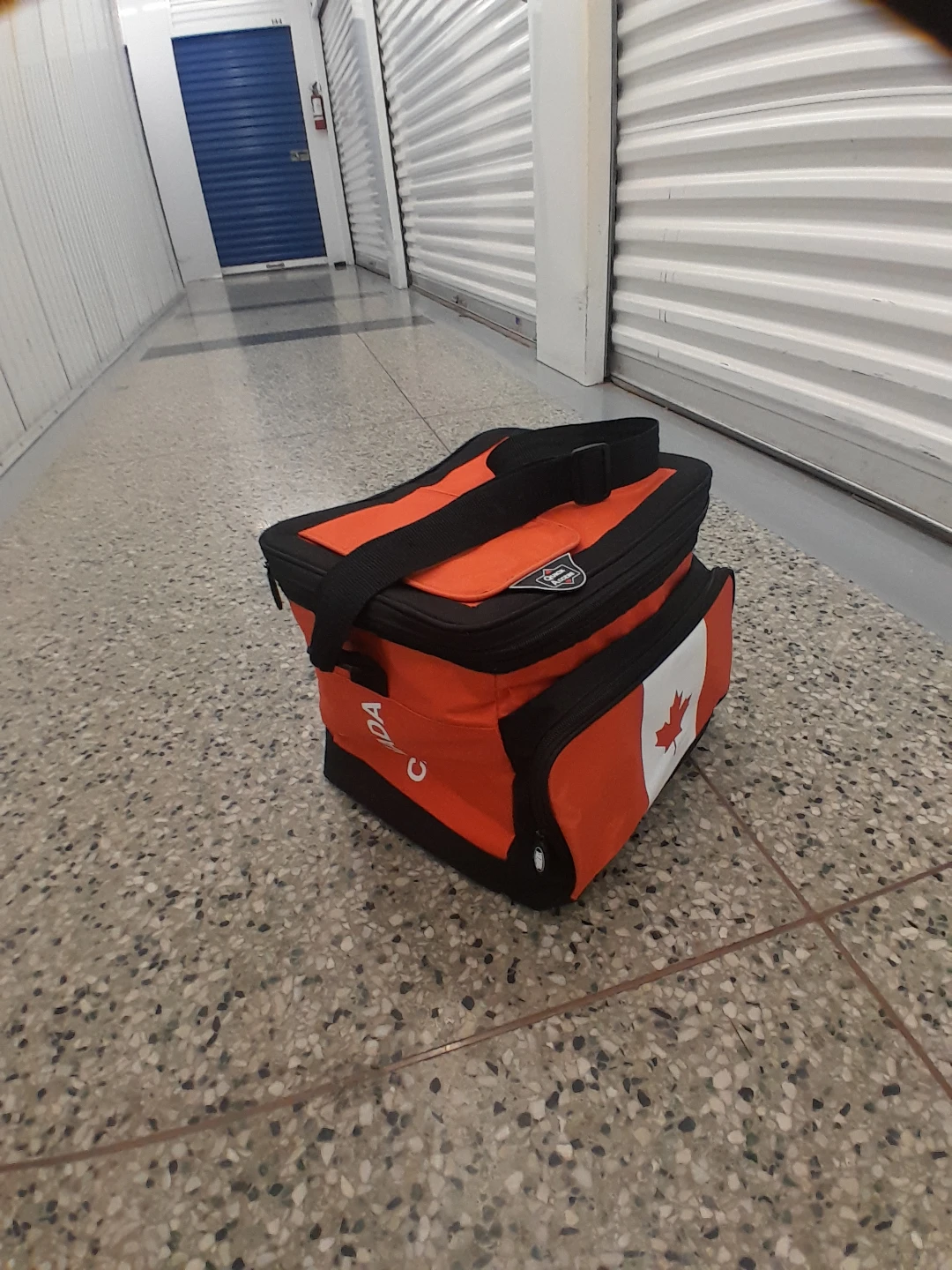 Orange Canada Cooler Bag 5 Liter Capacity - photo 4