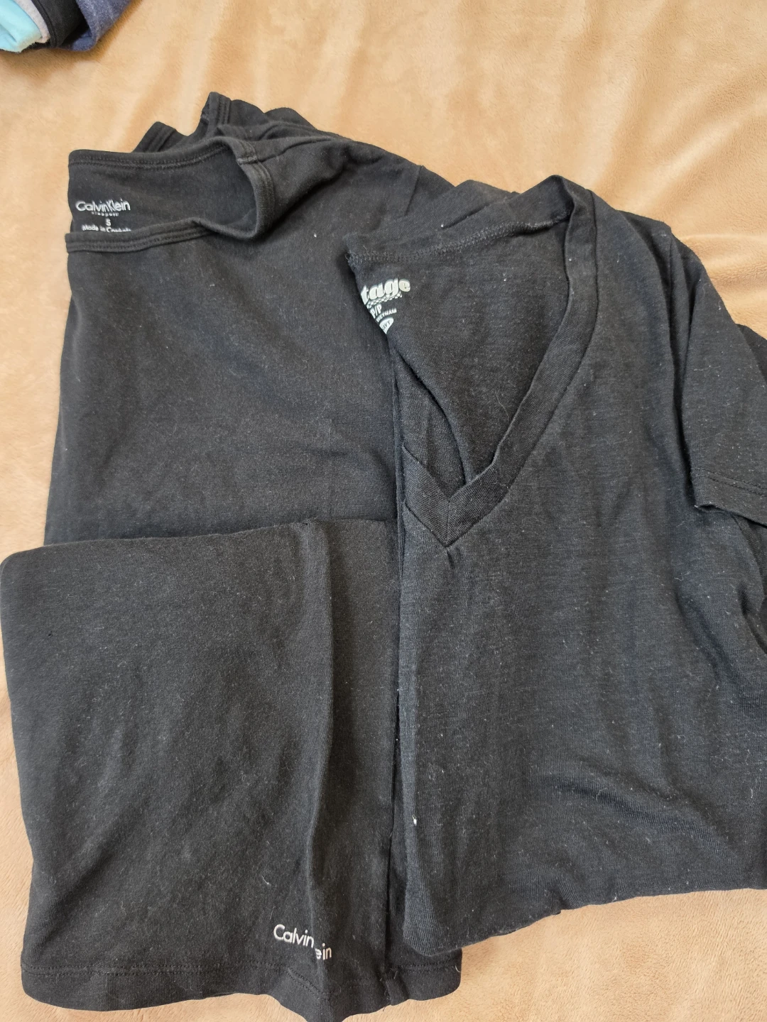 Calvin Klein & Old Navy Black V-Neck T-Shirts (Size S)