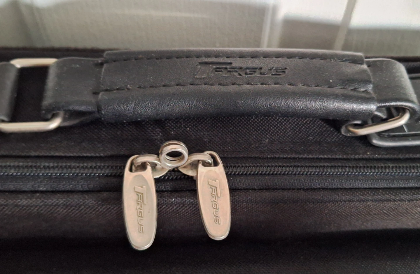 Targus Black Laptop Bag - photo 2