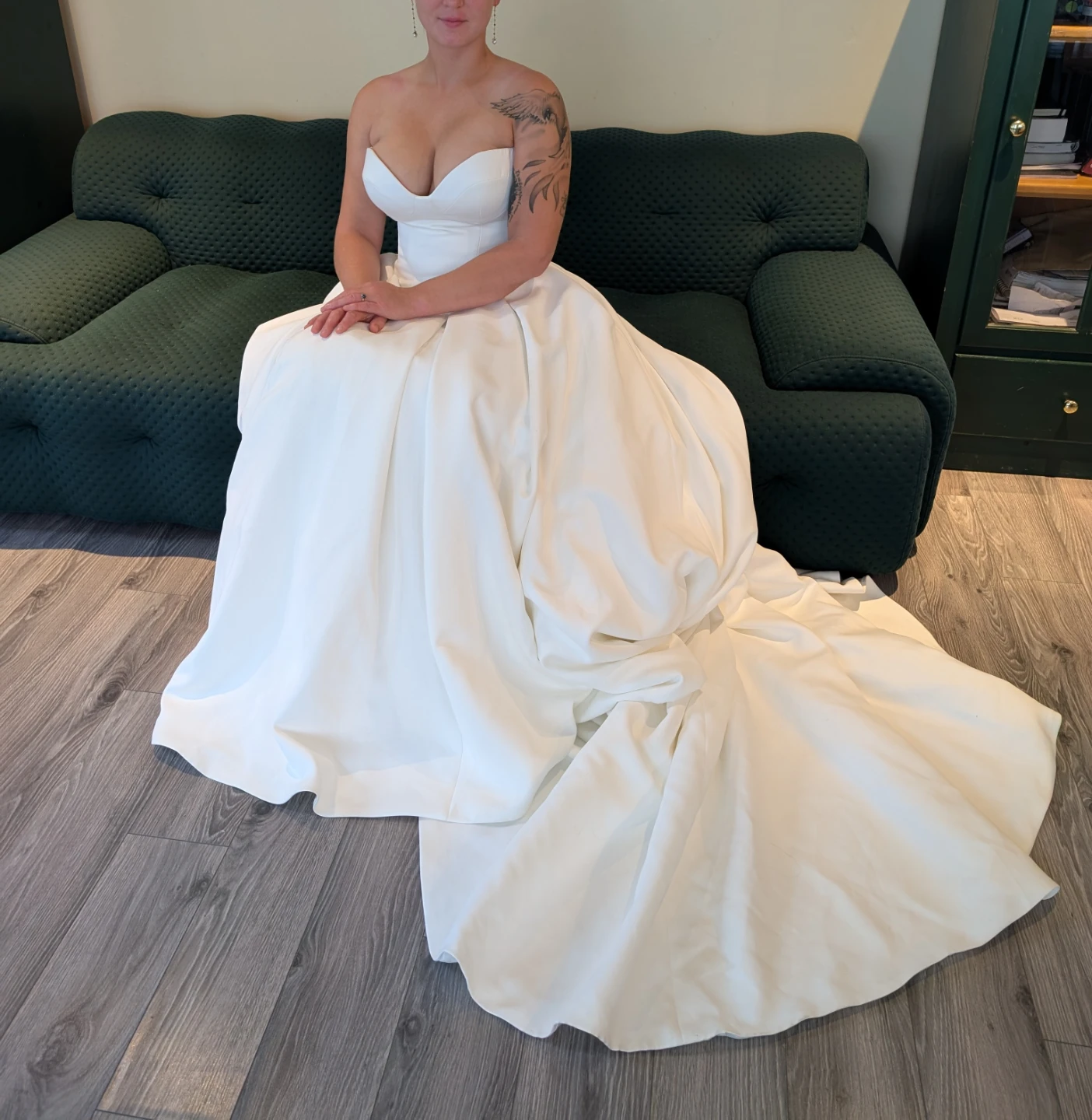 Evie Young Wedding dress - photo 3