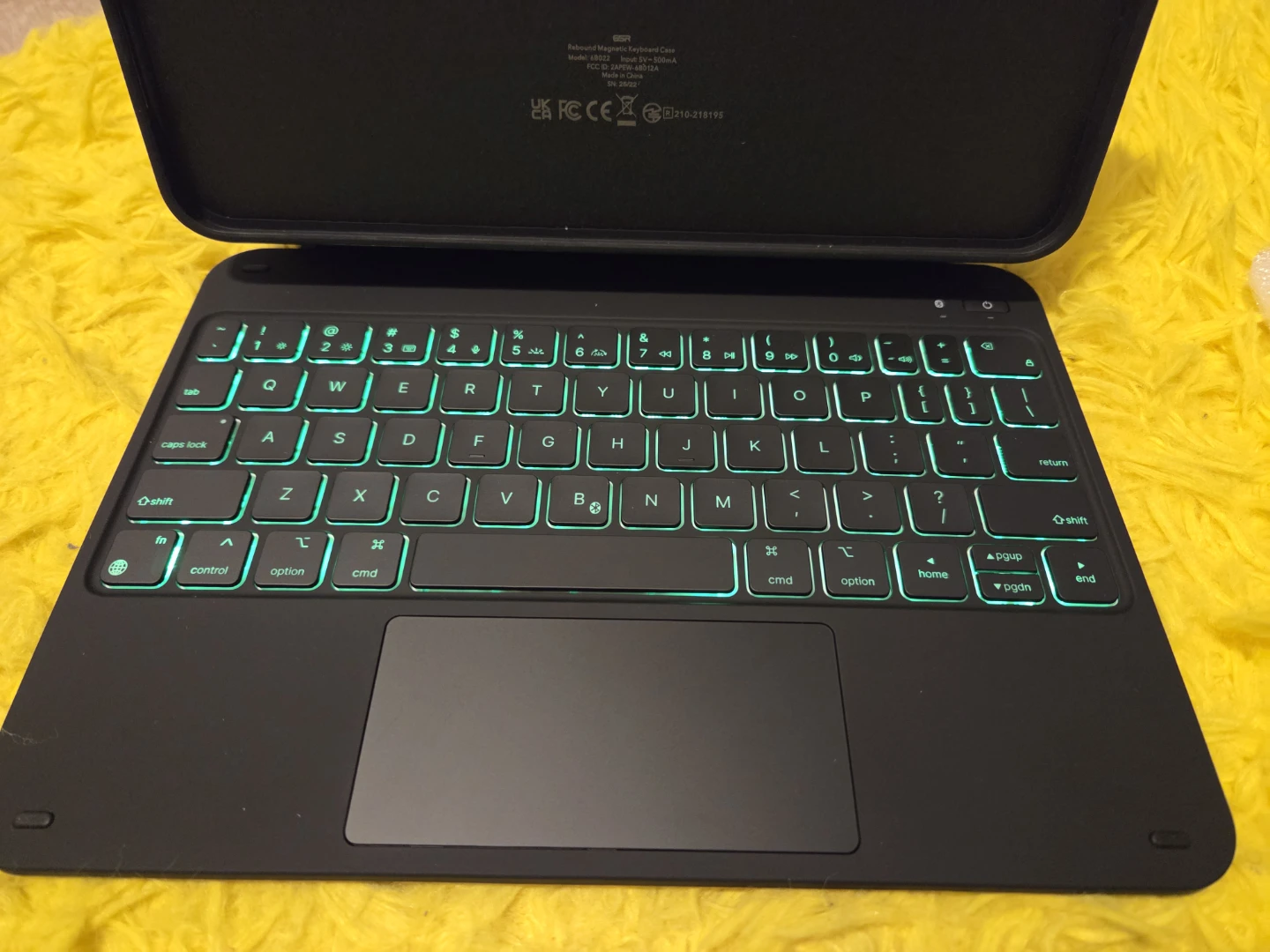 ESR Magnetic Keyboard Case 360 for iPad Pro 11 (2024) - photo 3