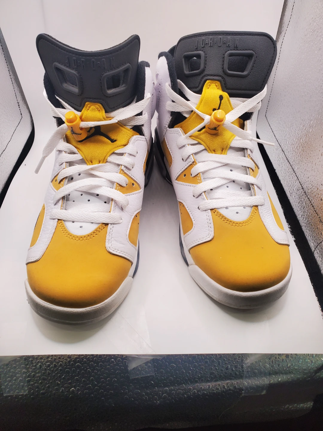 Air Jordan 6 Retro Yellow and White - photo 2
