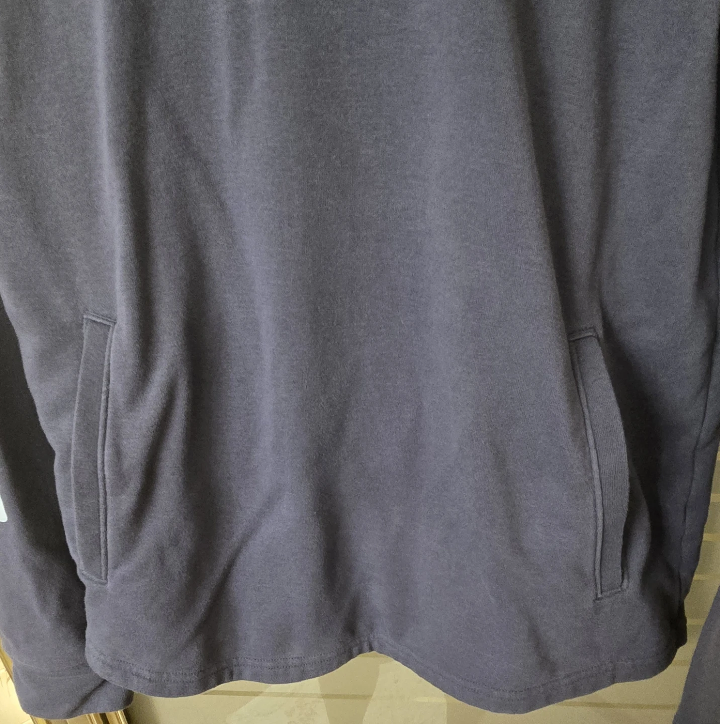 Youth XL Under Armour Blue Hoodie with Kangaroo pocket. EUC. - photo 3