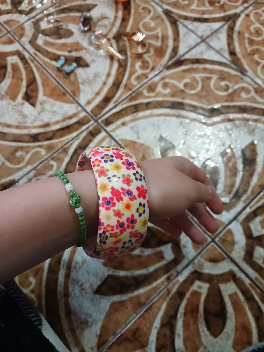 Floral Print Wide Bangle Bracelet - photo 2