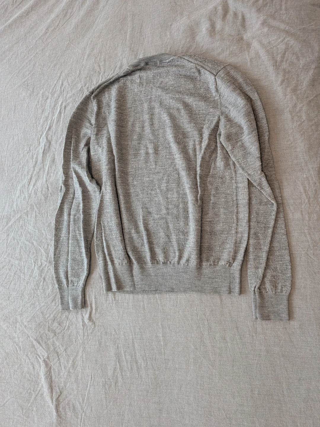 Uniqlo Crew Neck Sweater - photo 2
