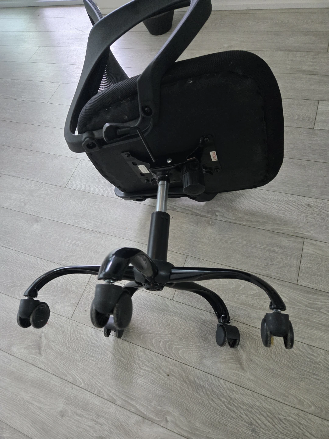 Black Mesh Office Chair