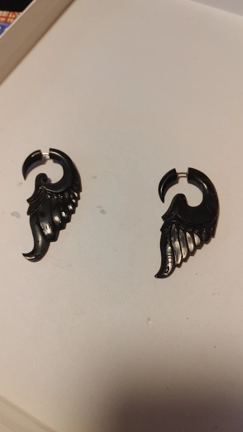 Black Wing Shaped Earrings - photo 2