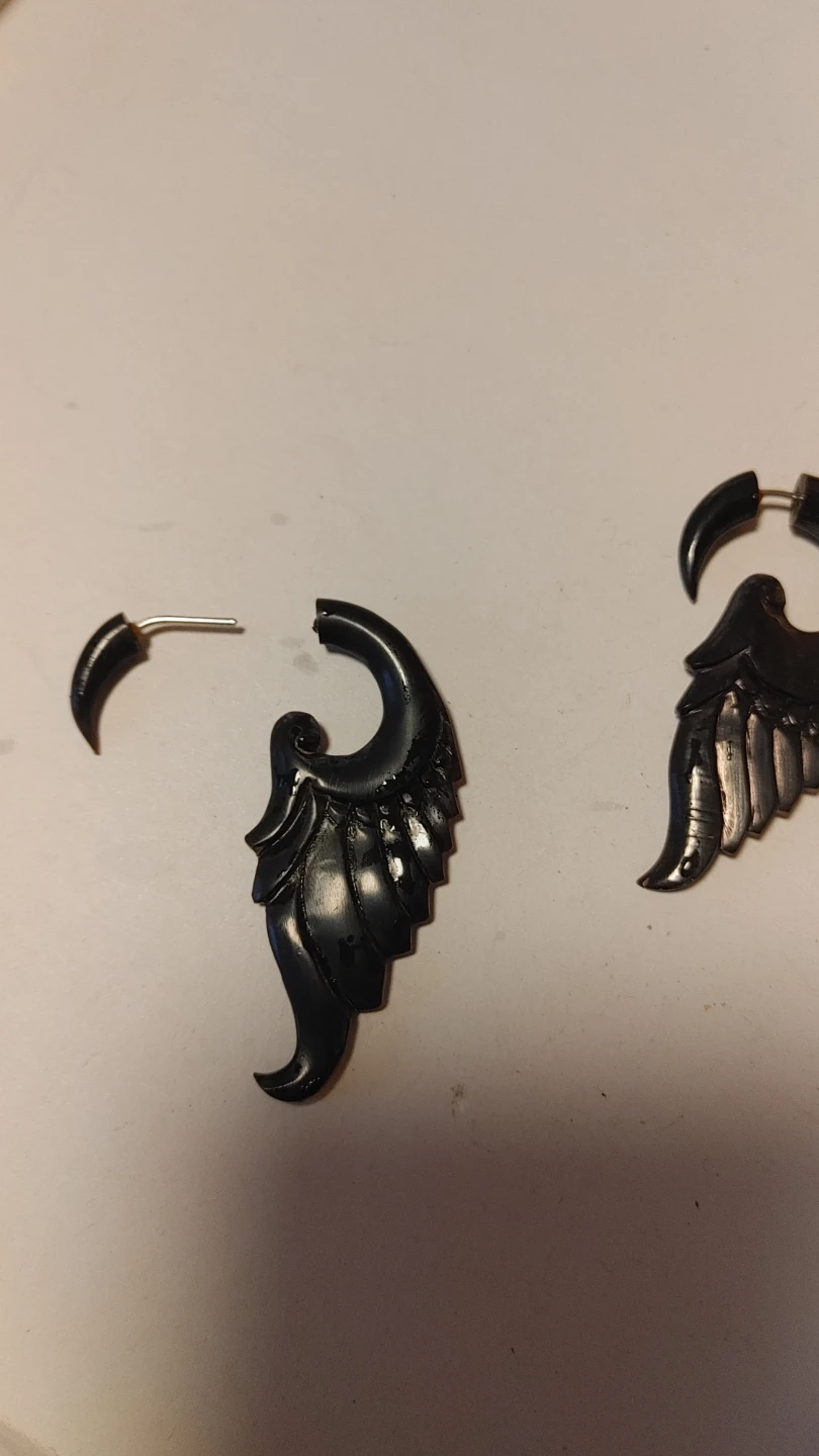 Black Wing Shaped Earrings - photo 3