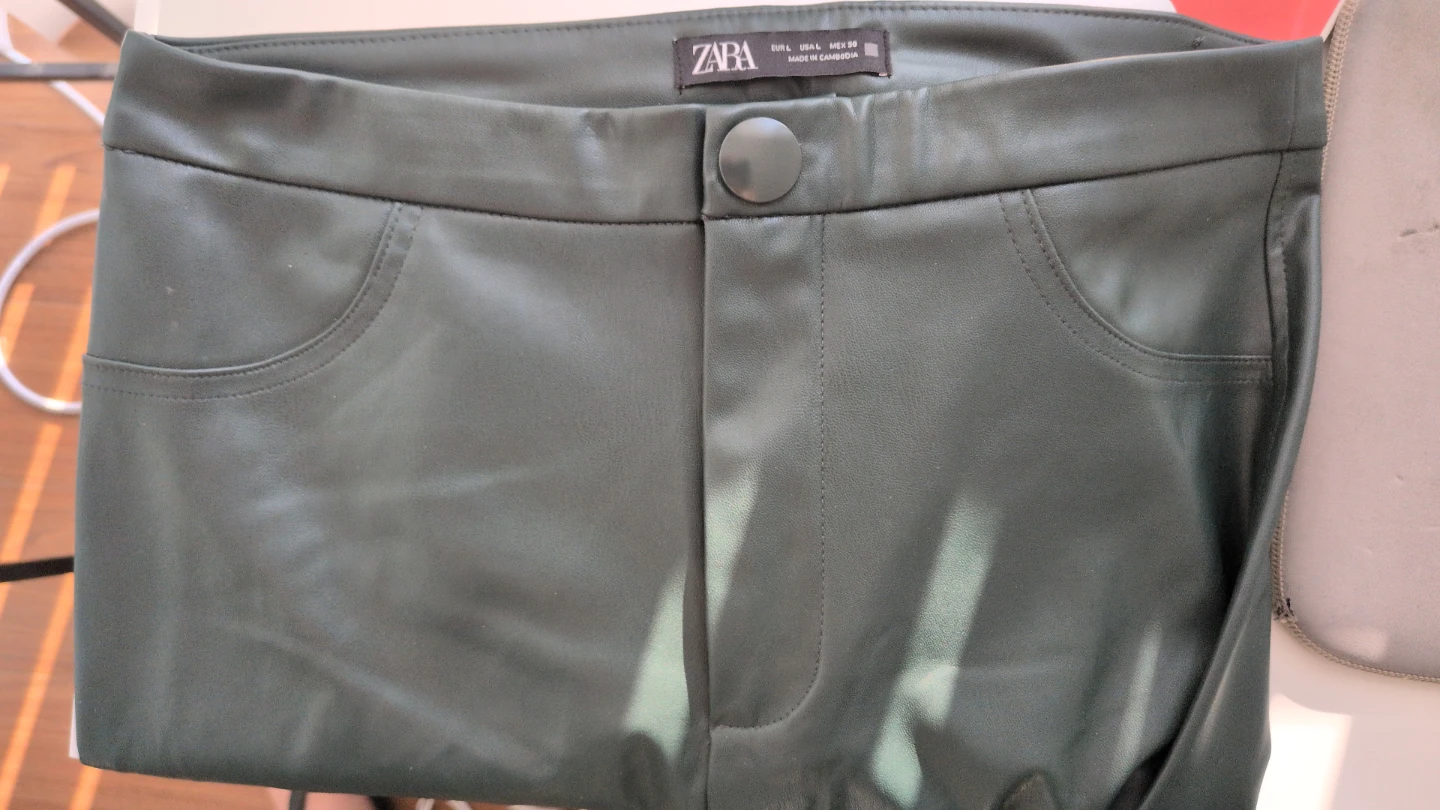 BNWT Green Faux Leather Zara Pants - photo 2