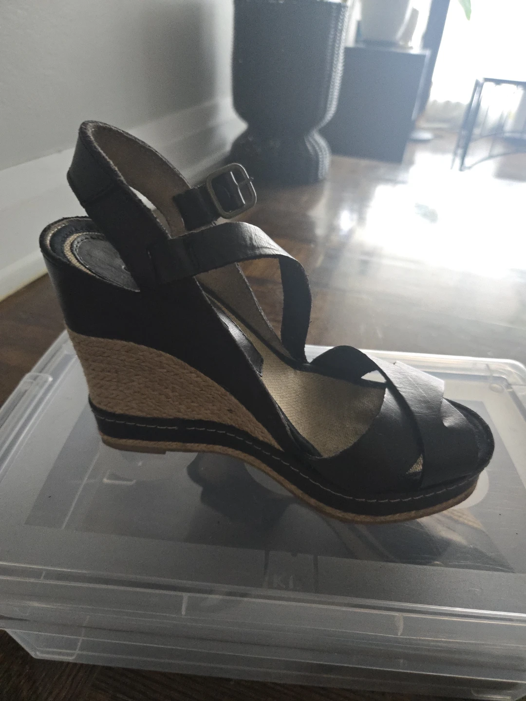 Castaner Black Wedge Sandals - photo 2