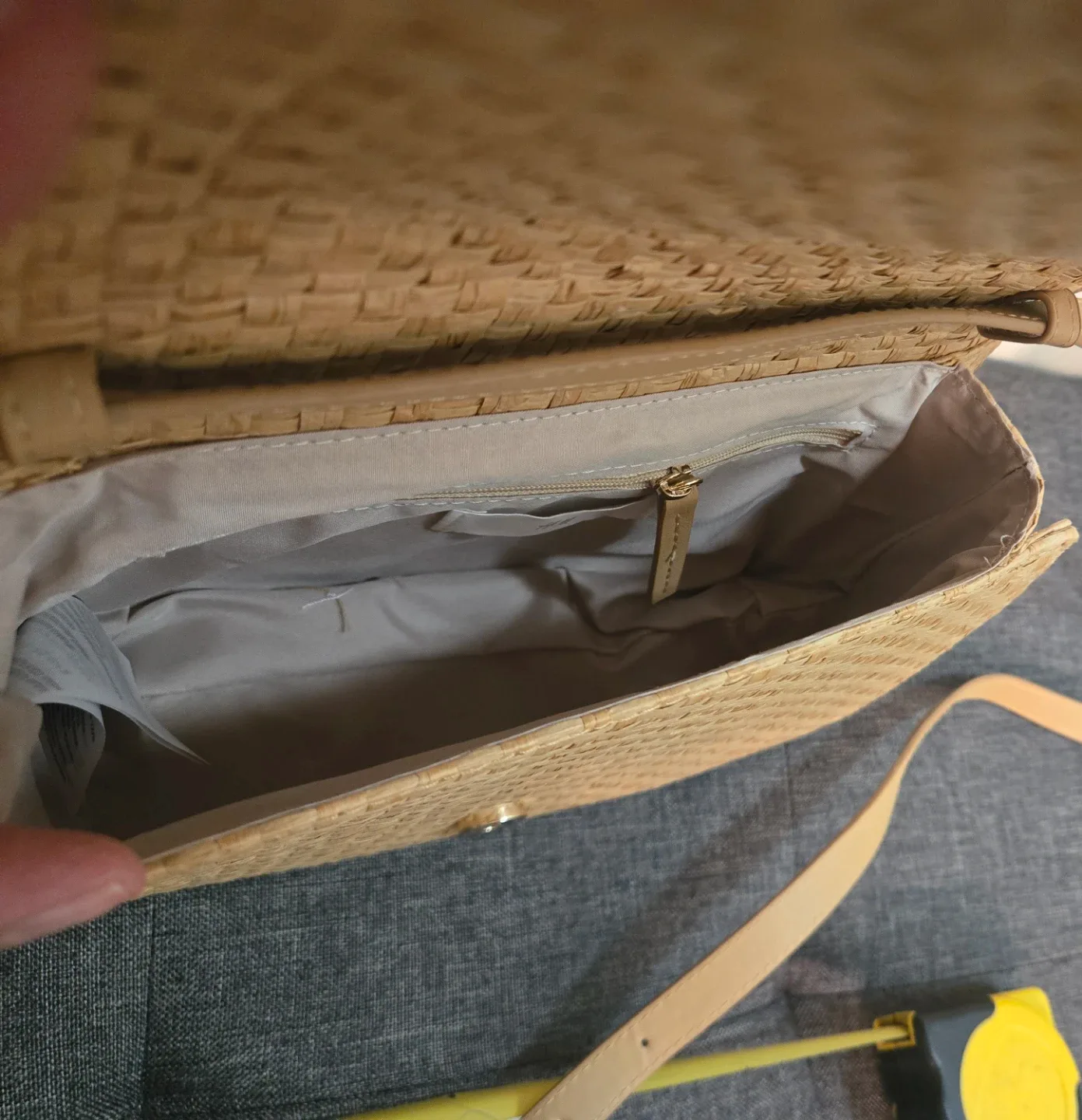 Woven Straw Crossbody Bag - photo 3