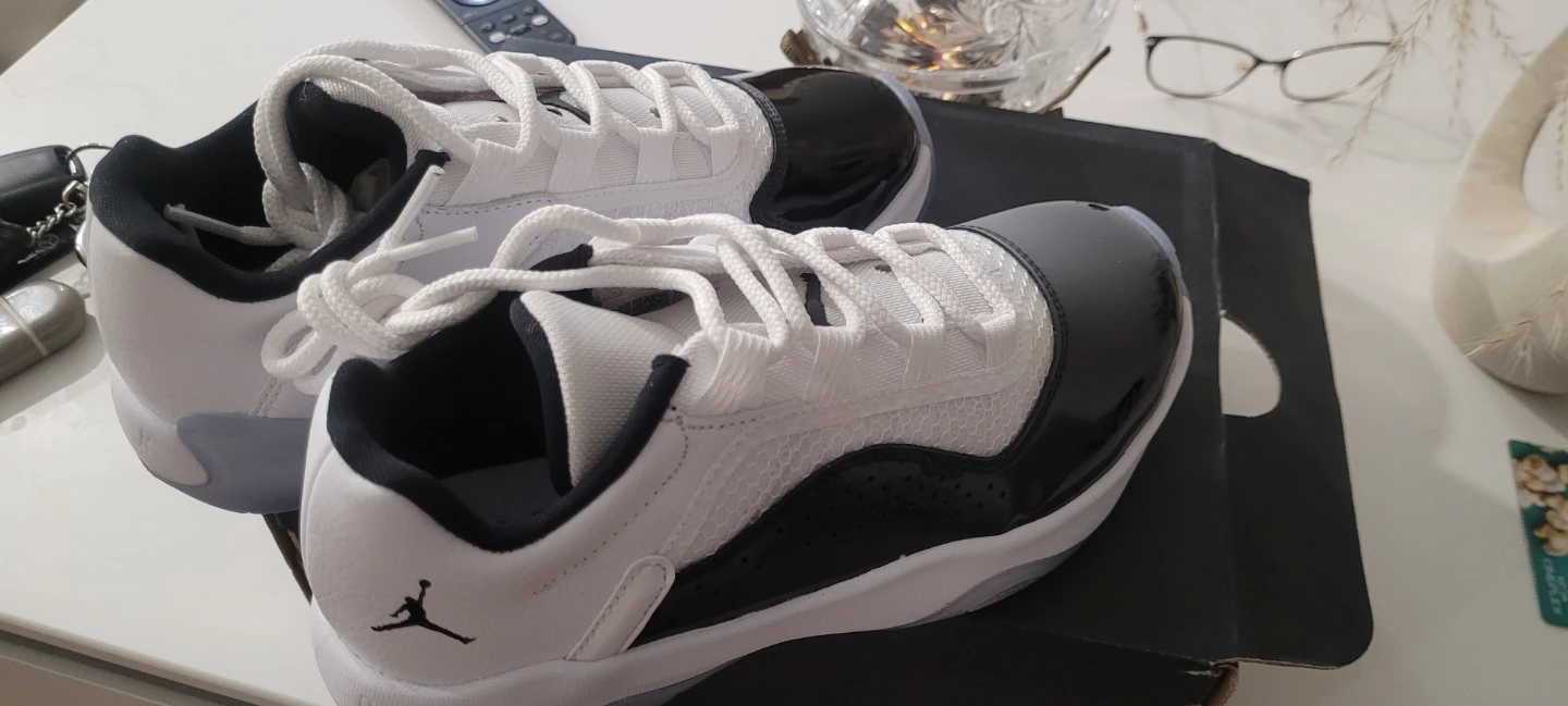 Jordan 11 CMFT Low PS Shoes