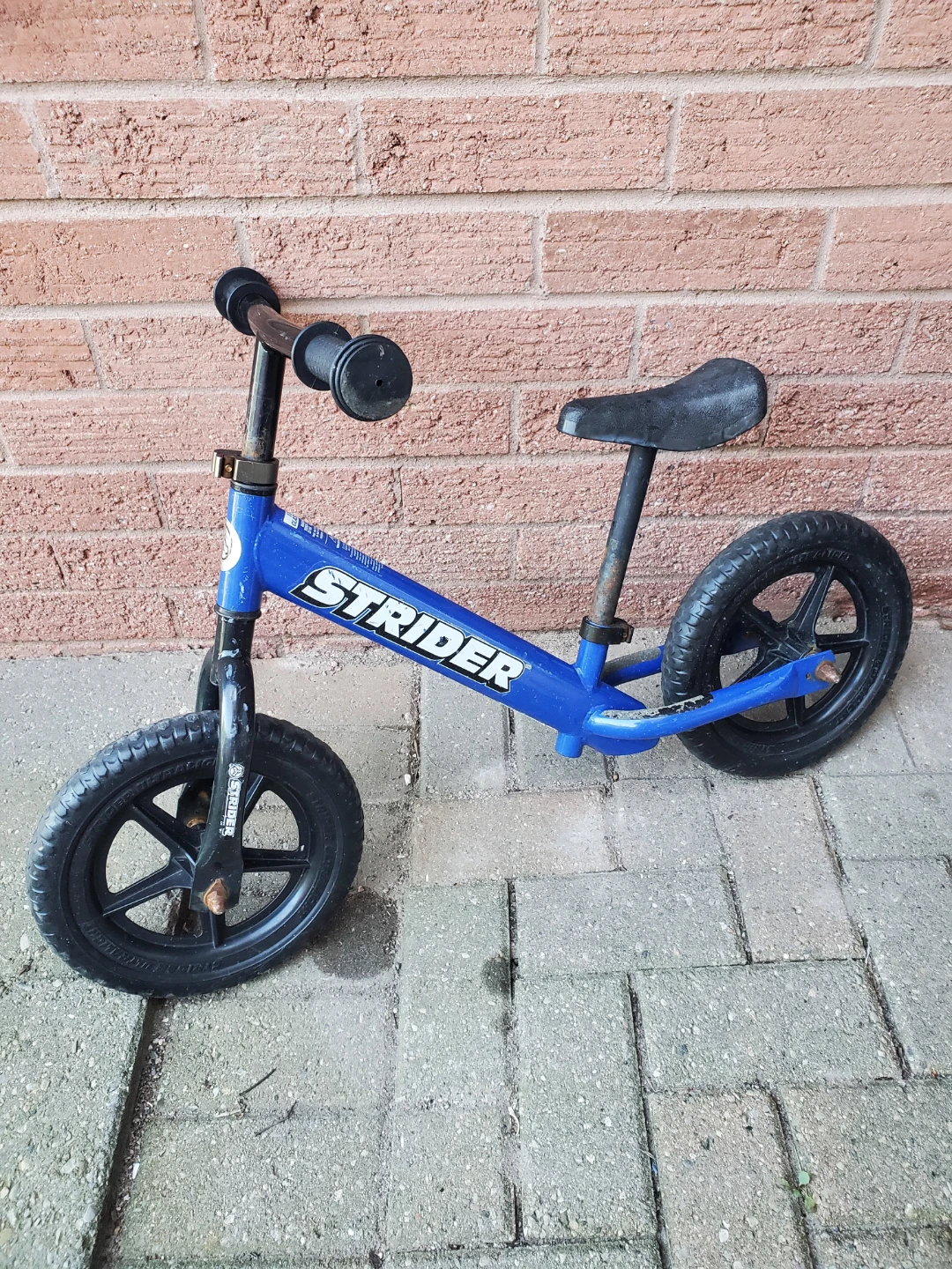 Strider Balance Bike - Blue