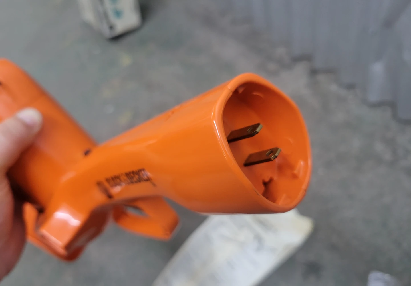 Brand new Black & Decker 16" Electric Hedge Trimmer - photo 4