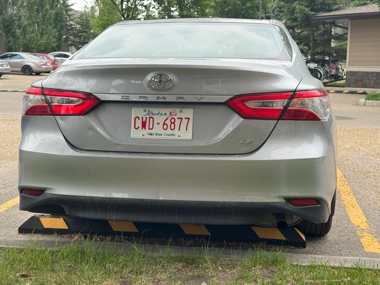 Silver Toyota Camry LE - photo 5