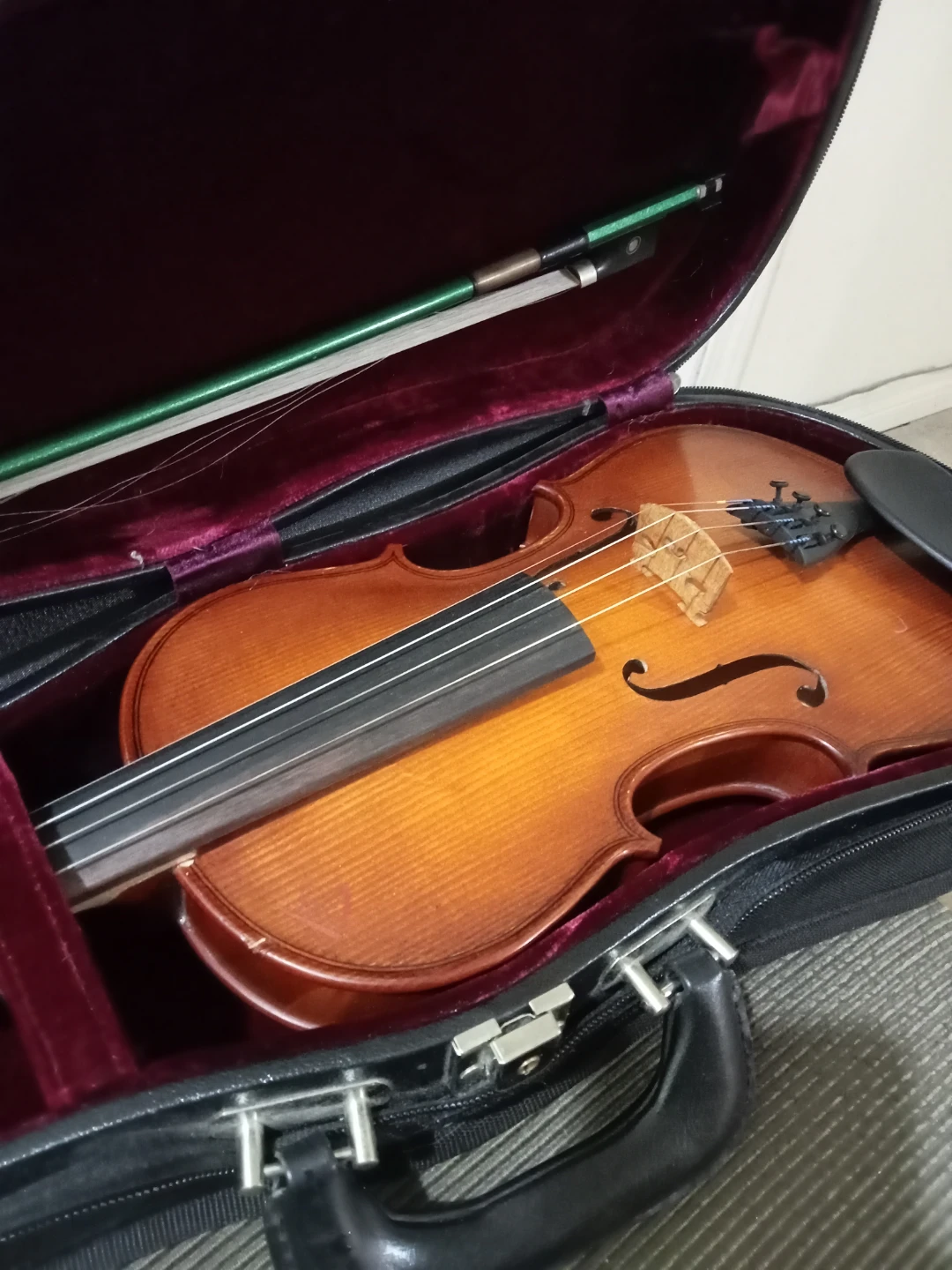 3/4 Violin with Case and Bow
