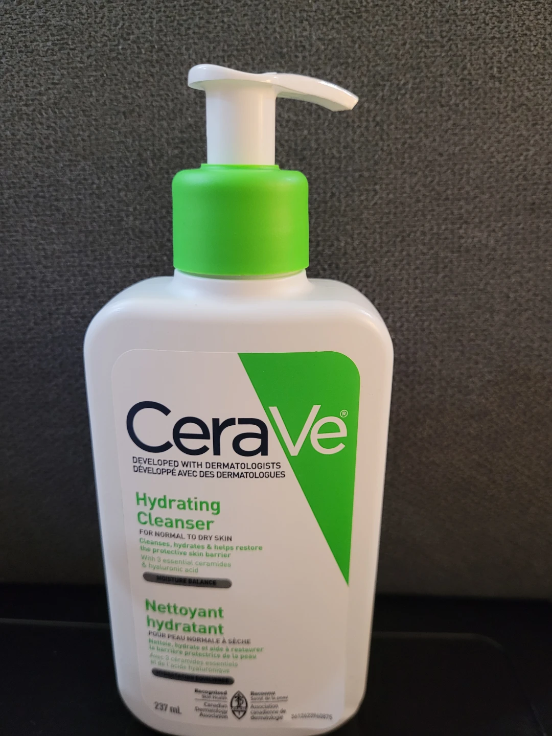 CeraVe Hydrating Cleanser 237ml