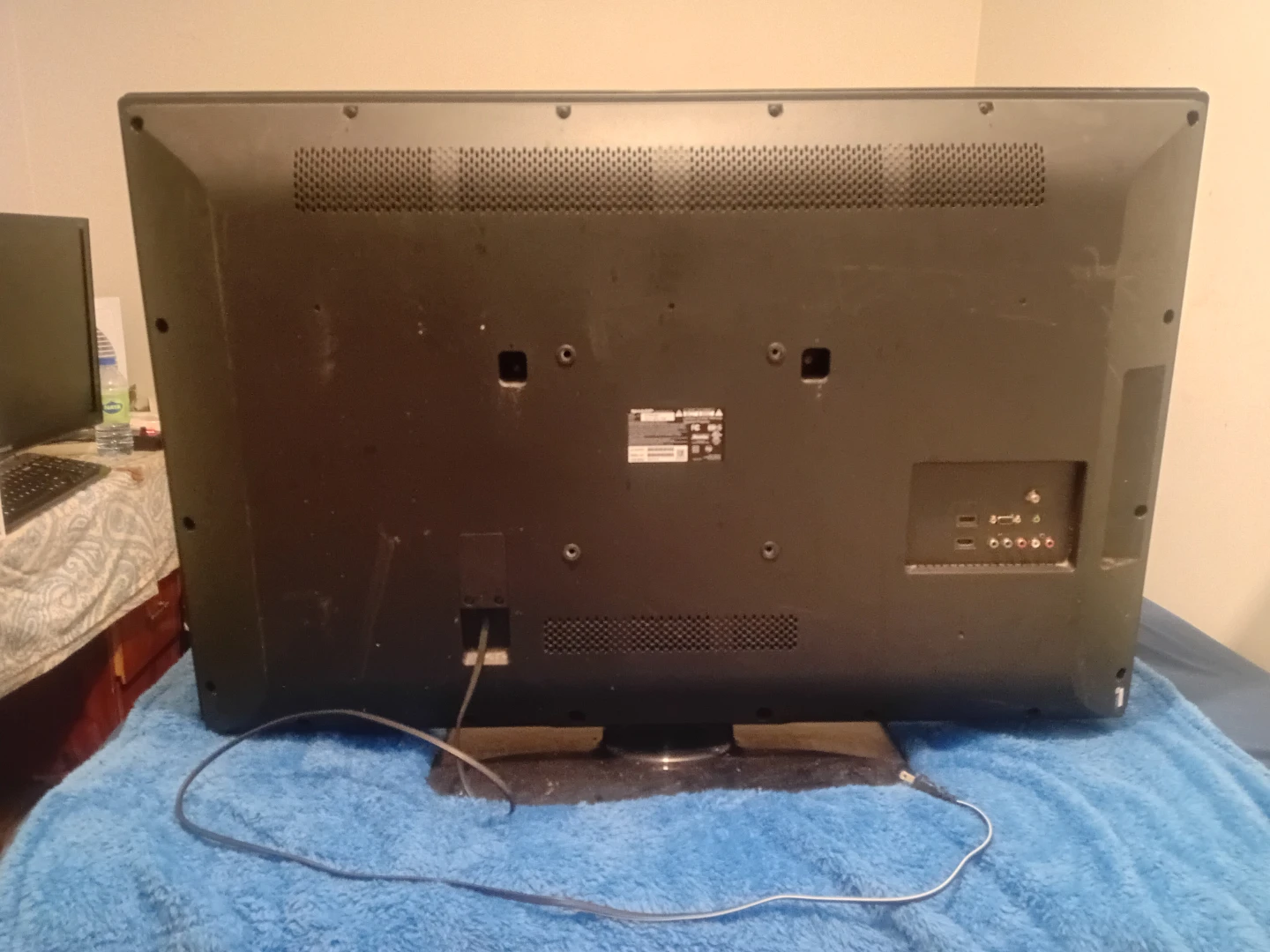 Sharp TV - photo 4