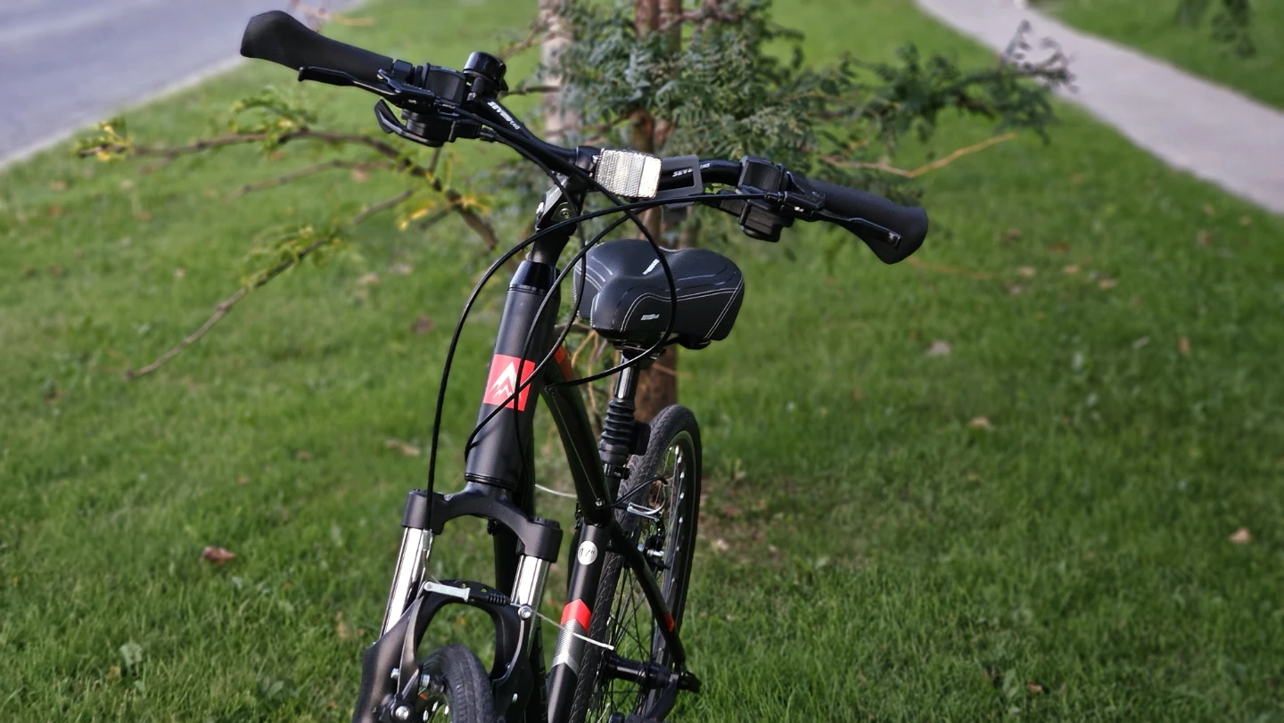 Seven Peaks Hybrid Bike