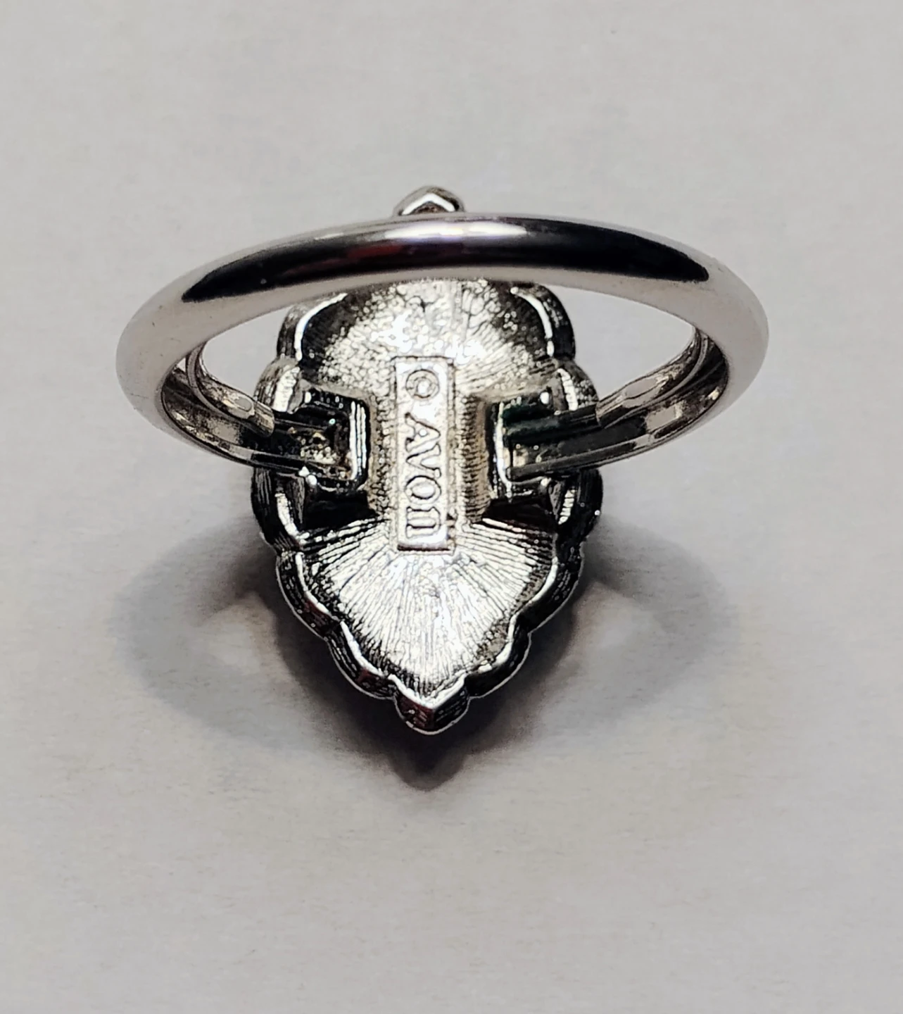 AVON VINTAGE RING (TEXTURED SILVER TONE BLACK JET) - photo 2