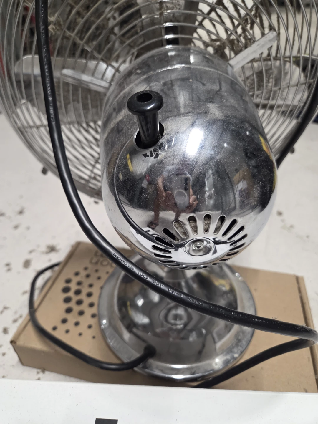 Bionaire Chrome Desk Fan - photo 4