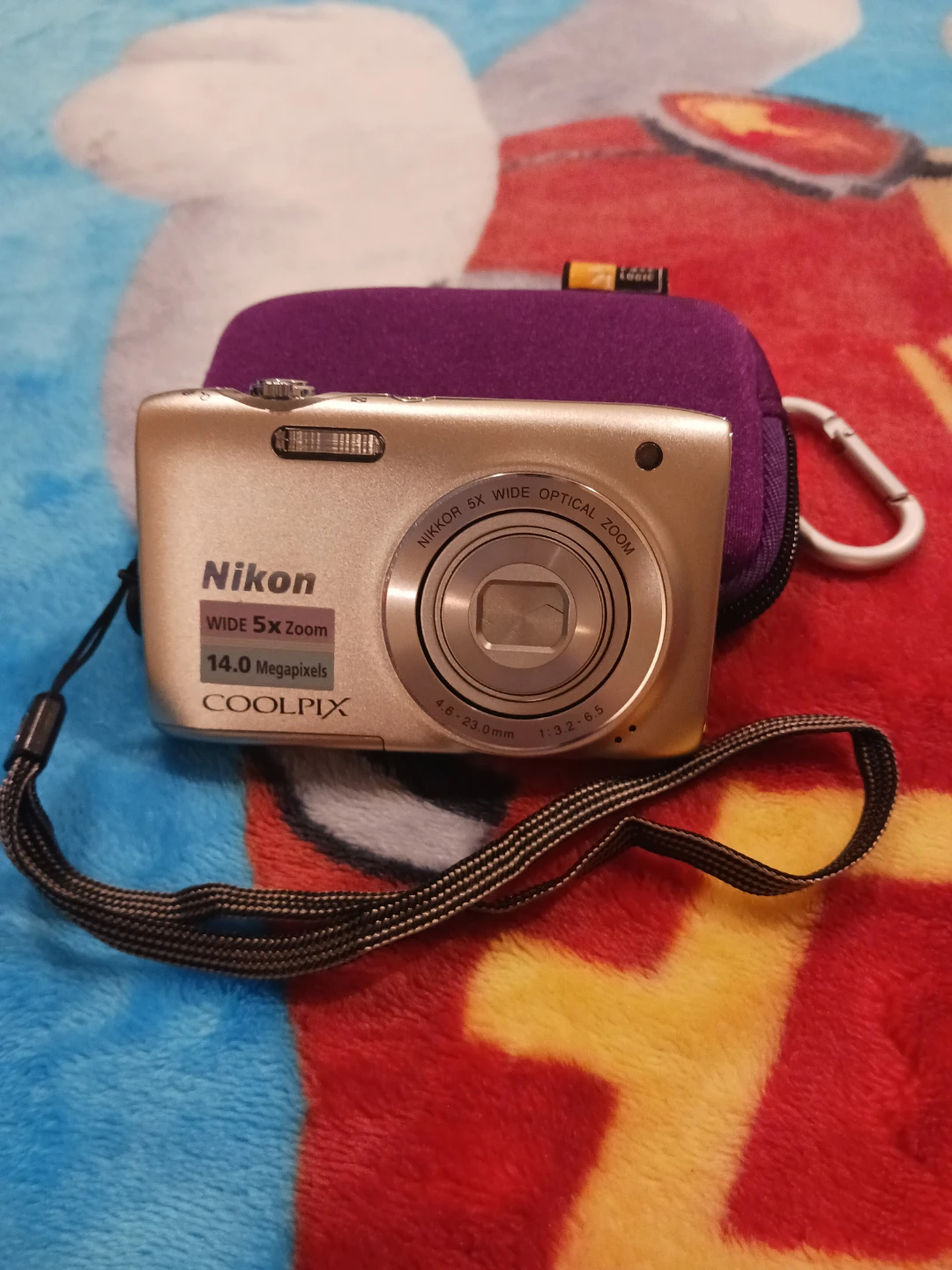 Nikon COOLPIX 14.0 Megapixels Digital Camera