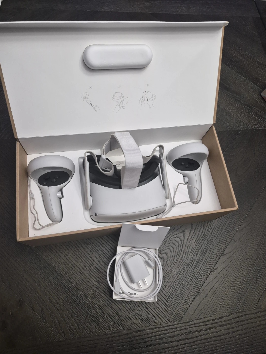 Meta Quest 2 VR Headset with Controllers - photo 2