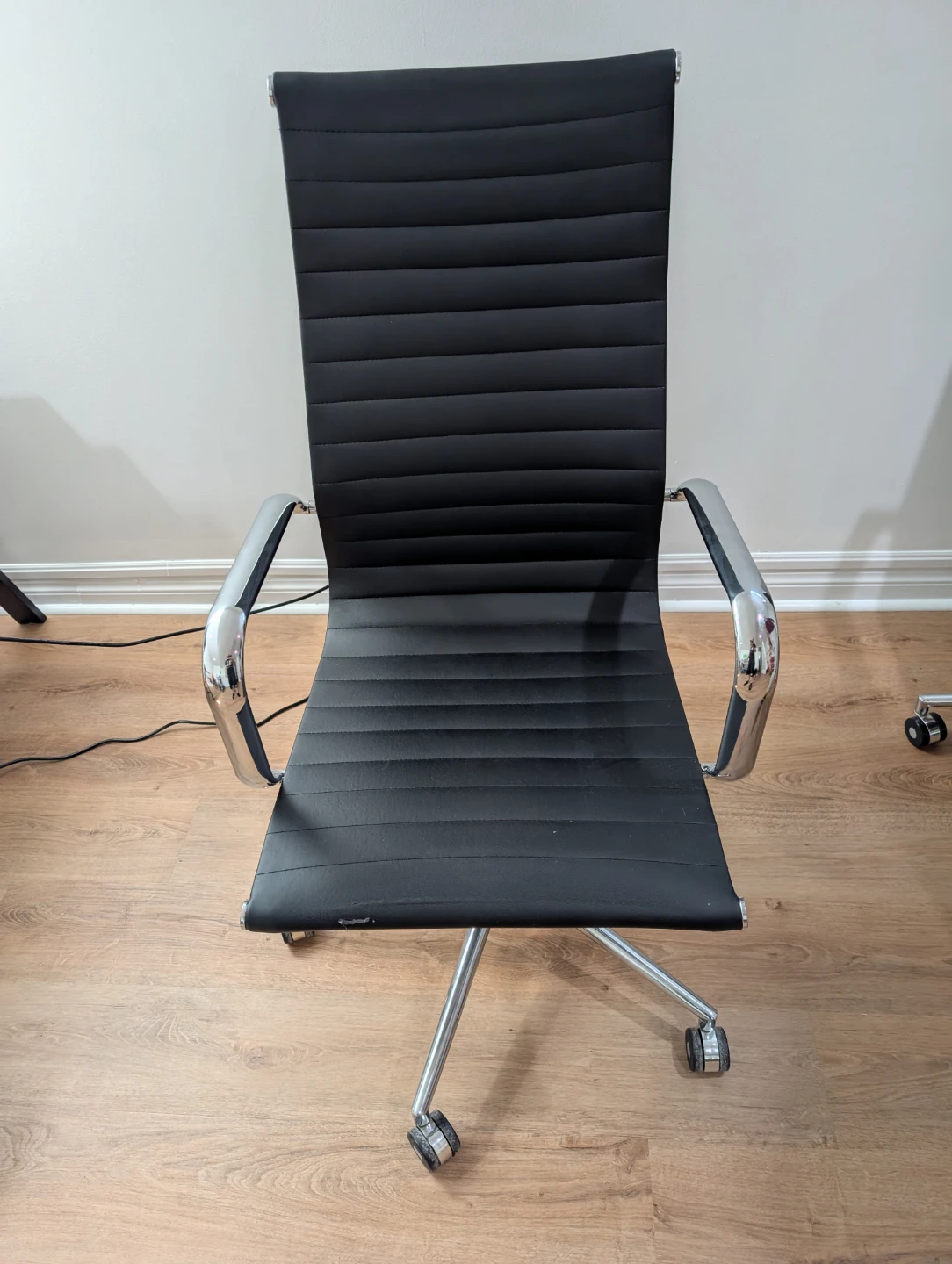 Black Office Chair - photo 2