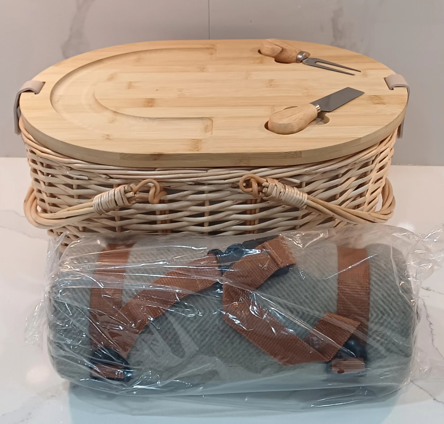 Hap Tim Picnic Basket with Blanket - photo 4