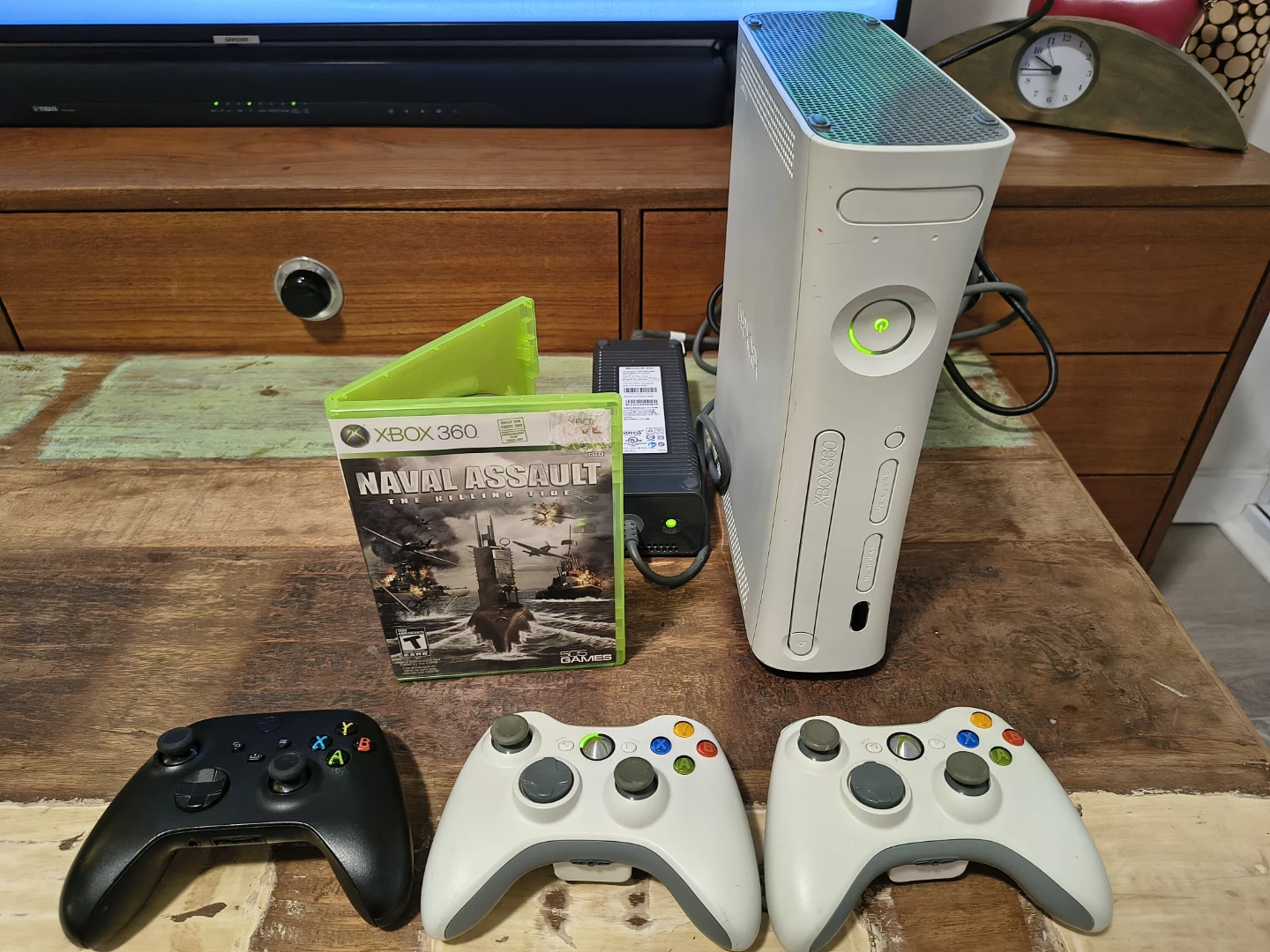 Microsoft Xbox 360 Console Bundle (Not Reading Discs) - photo 2