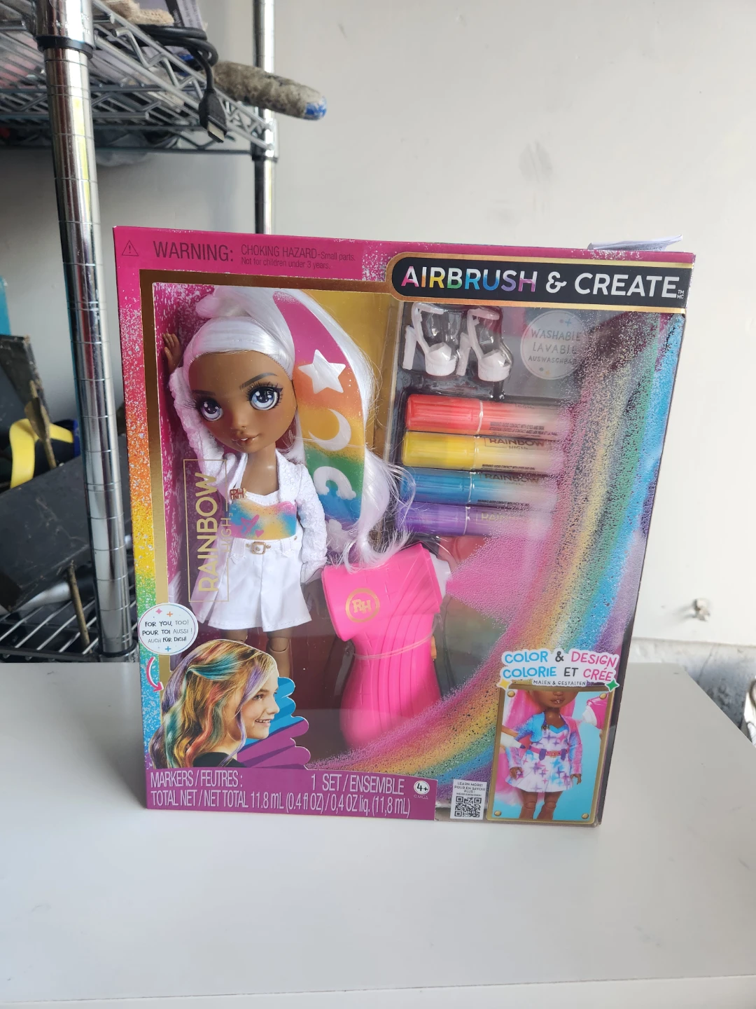 Rainbow High Airbrush & Create Doll