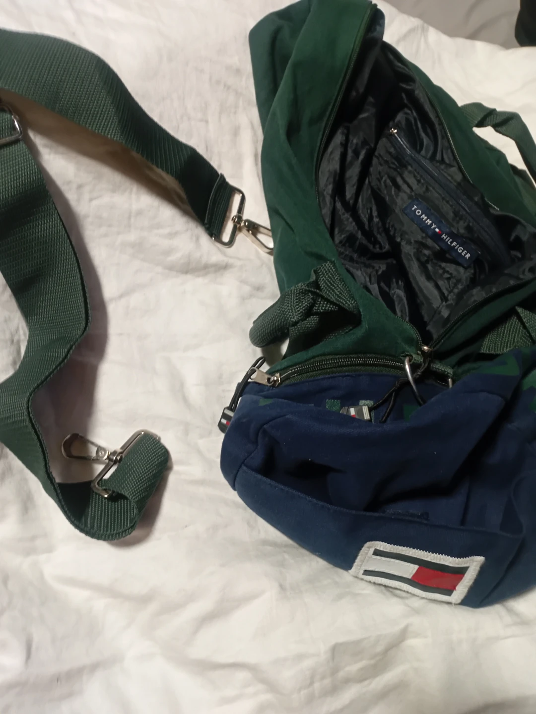 Tommy Hilfiger Duffel Bag - photo 2
