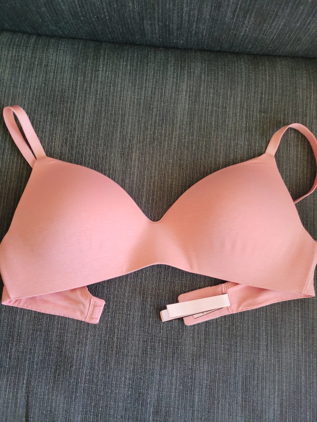 Victoria's Secret Wireless Bra 34D Pink