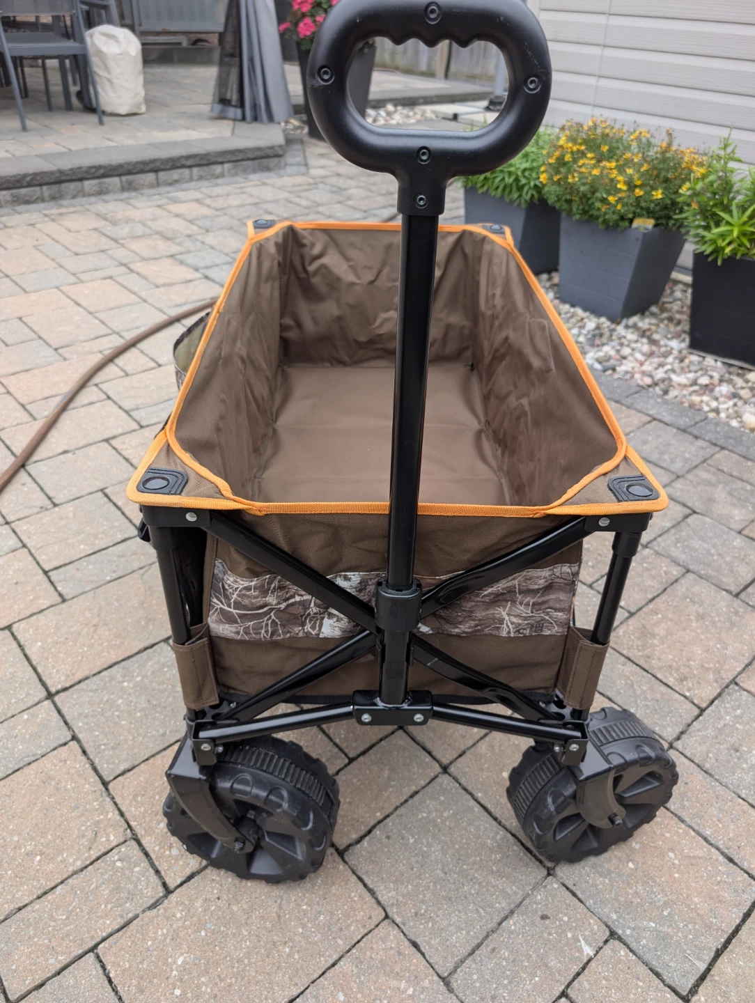 EUC - Ozark Trail REALTREE Heavy Duty Folding Wagon - photo 4